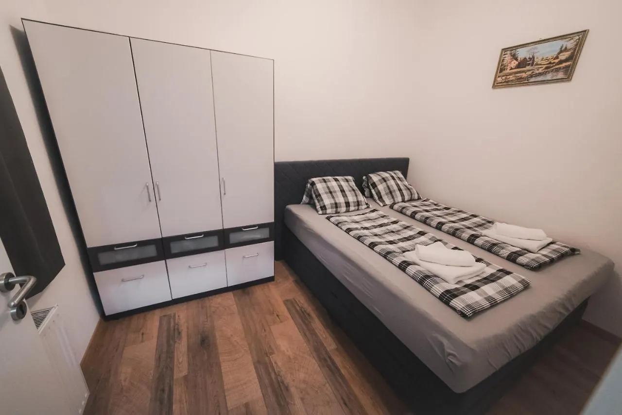Renovated Apartment Close To First District Vienna